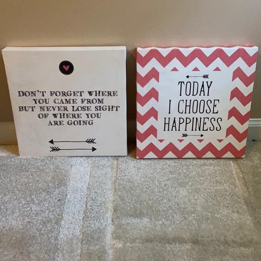 2 motivational decor signs